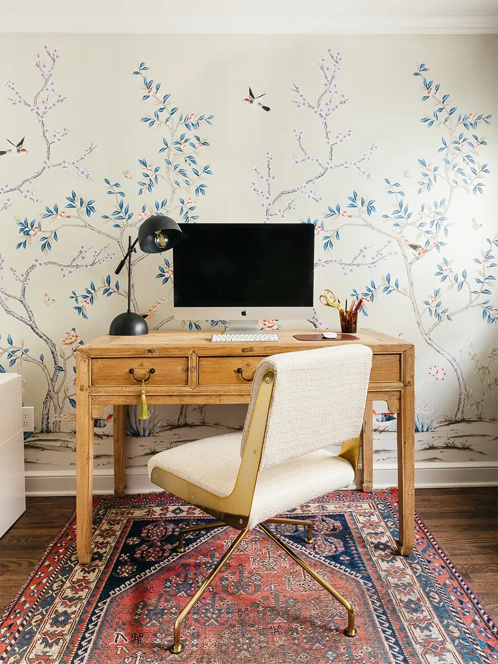 A Home Office Makeover Sparked by Chinoiserie-Inspired Wallpaper
